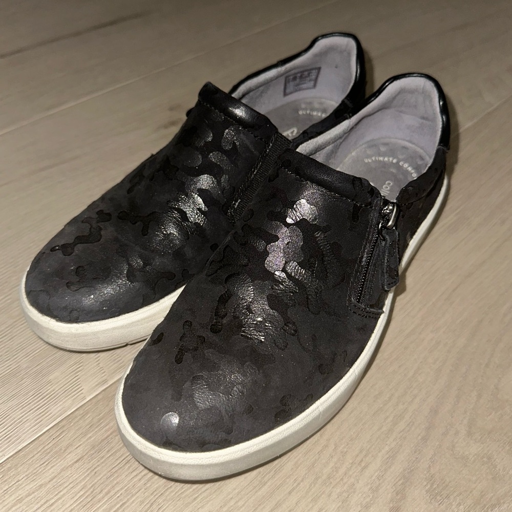 Clark’s Cushion Orthopedic Sneakers